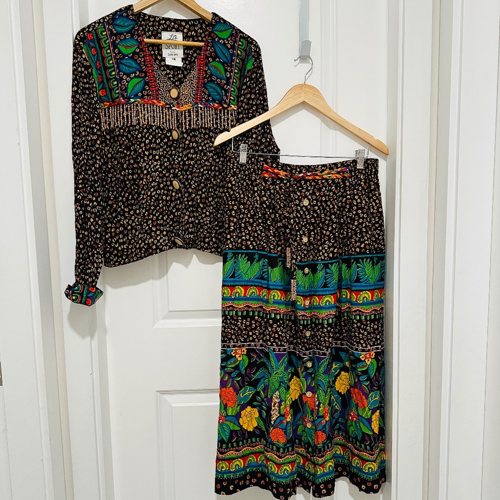 Vintage  VTG 2 Piece Set  LA Sport by Lori Ann Skirt and Jacket Vibrant Pattern